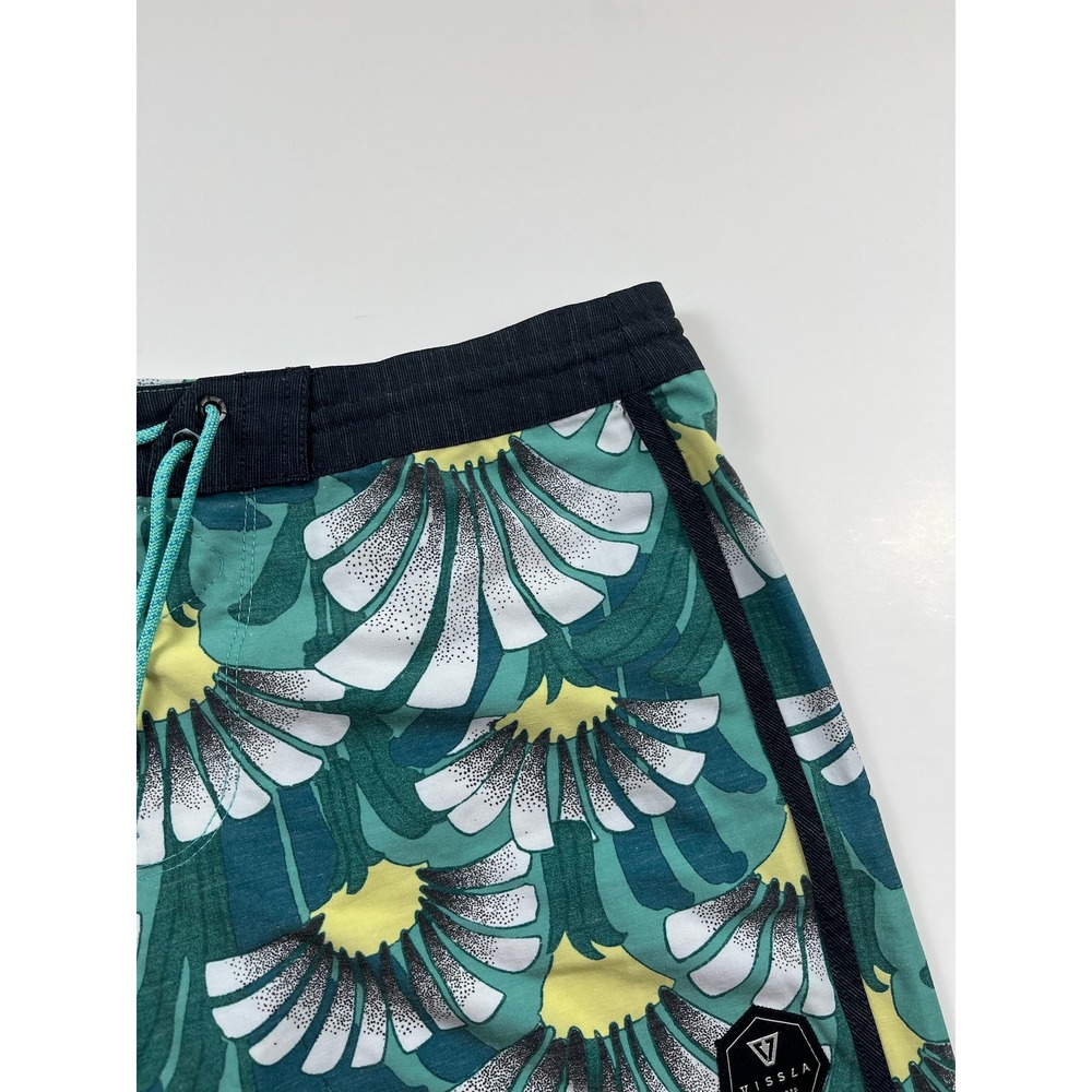 Vissla Mens 32 Board Shorts Upcycled Coconut Stretch Tropical Leaf Print Teal - Picture 3 of 11